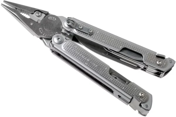 Pince multifonction Leatherman Free P4